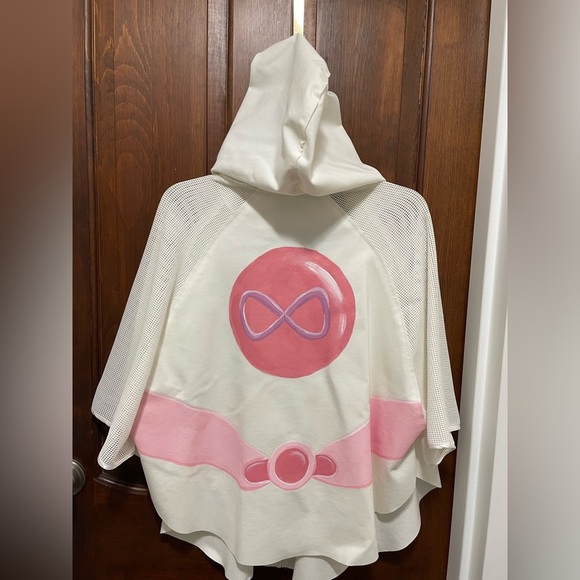 Luii & Me Inc women’s white Poncho with removable hood front zipper, size large - Picture 2 of 10